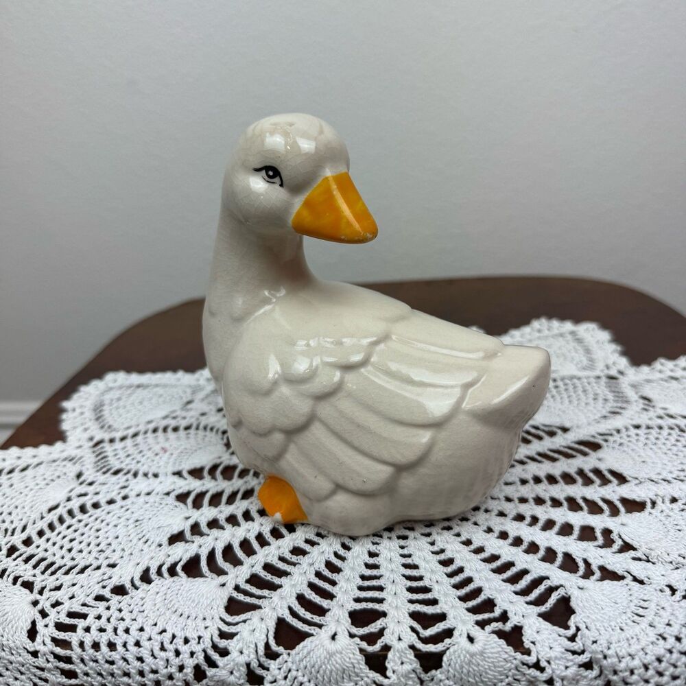 White Ceramic Goose Figurine Farmhouse Cottage Decor Glossy 6-7 Inch